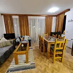 Apartment Pirin Golf With Private Garden Bansko