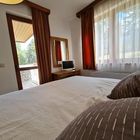 Pirin Golf With Private Garden Apartmán